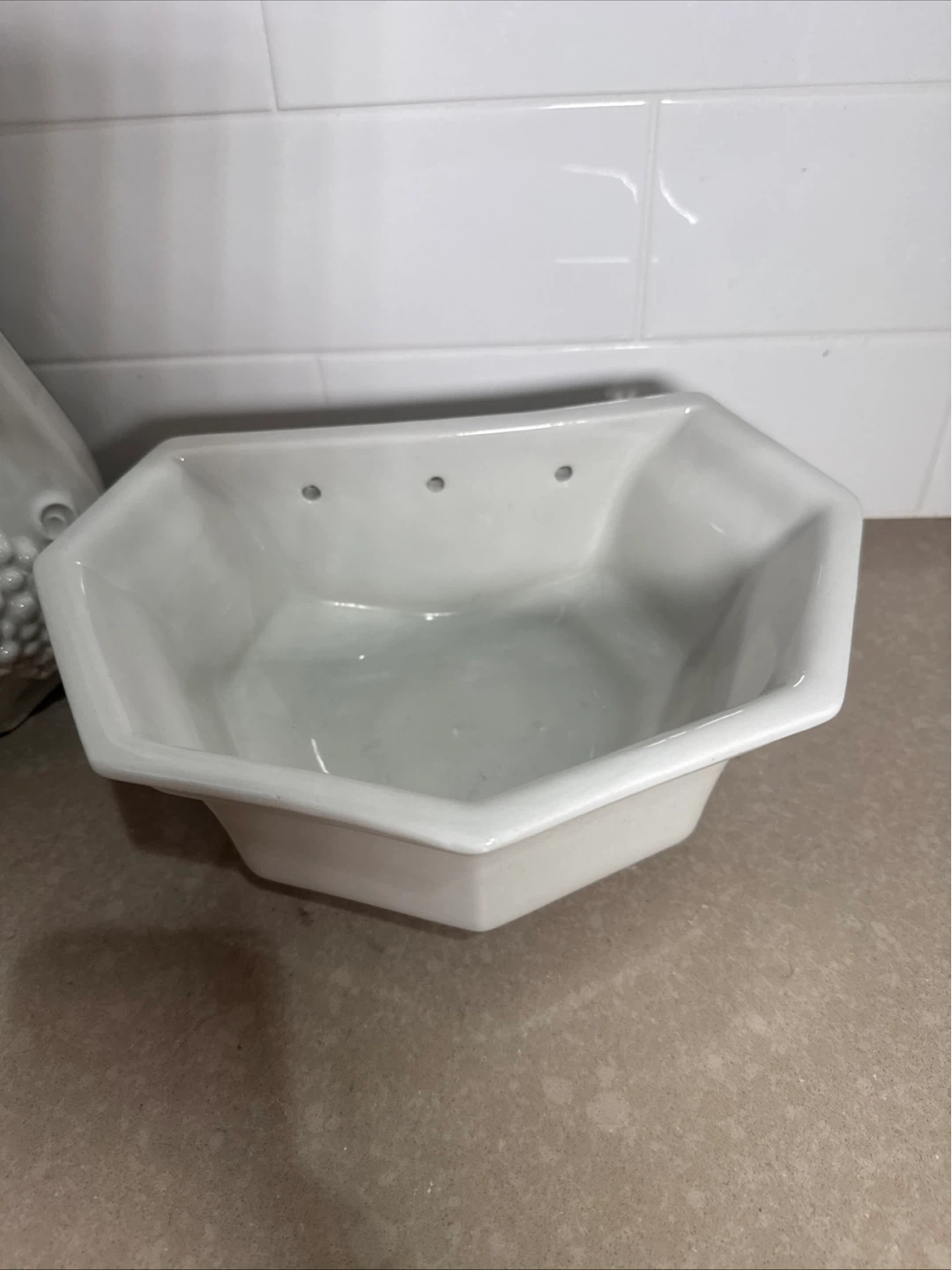 White Ceramic Grape Motif Water Dispenser with Basin - photo 2