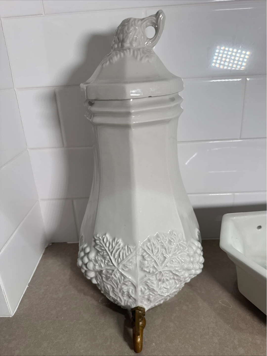 White Ceramic Grape Motif Water Dispenser with Basin - photo 3