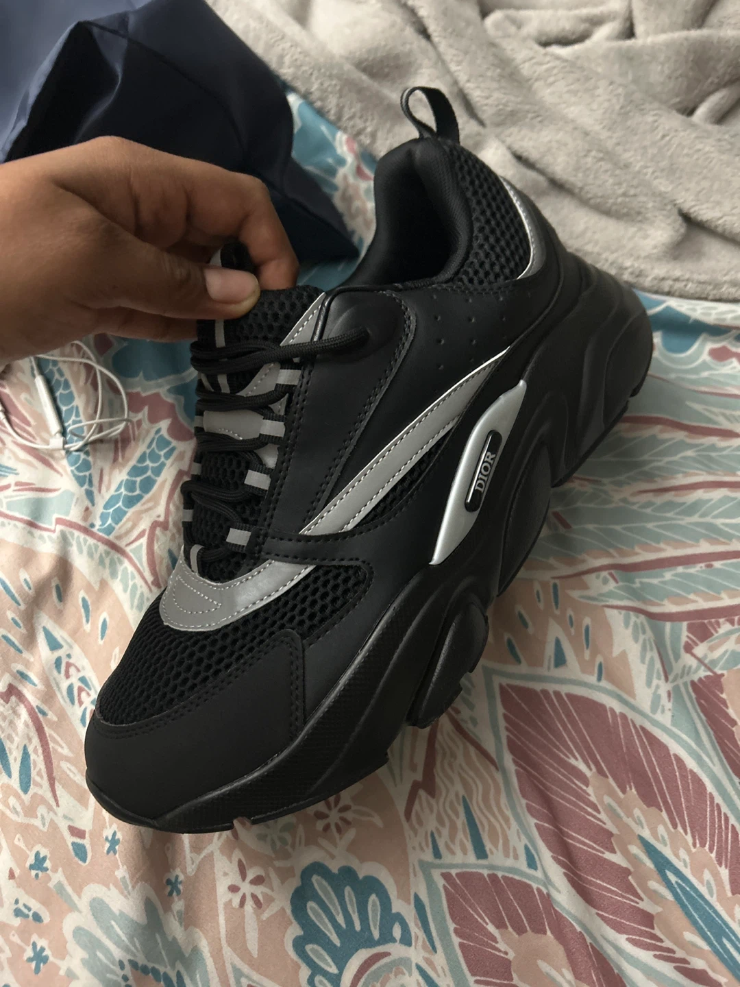 B22 black shoes - photo 3