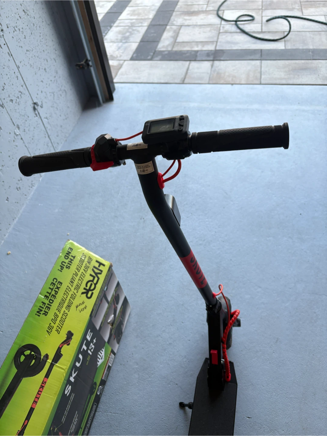 New Hyper Skute 36V Electric Folding Scooter - photo 2