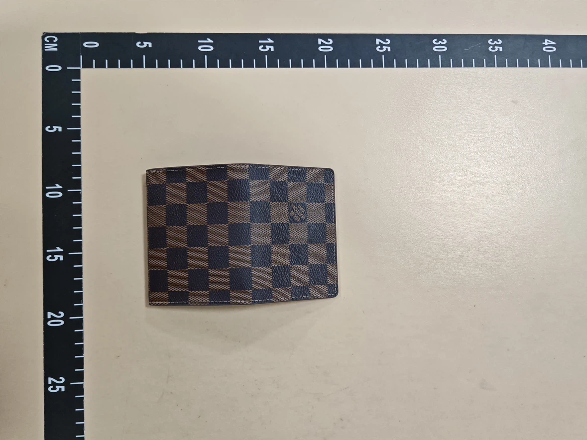 Louis Vuitton Damier Ebene Bi-Fold Wallet - photo 3