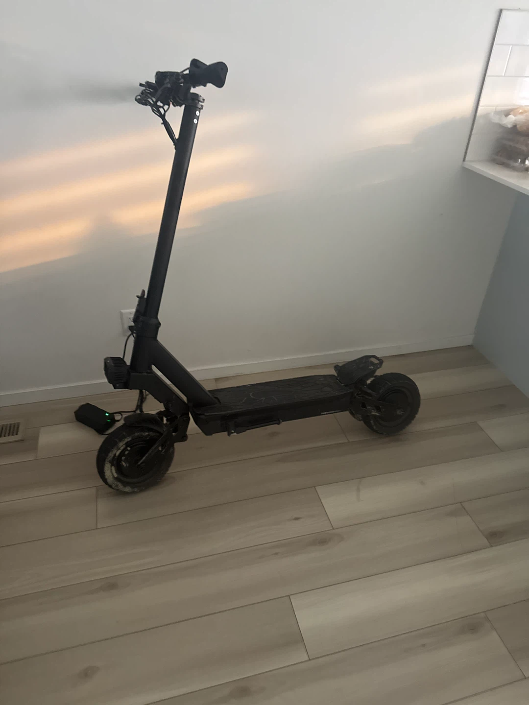 Black Electric Scooter hoodoxe - photo 2