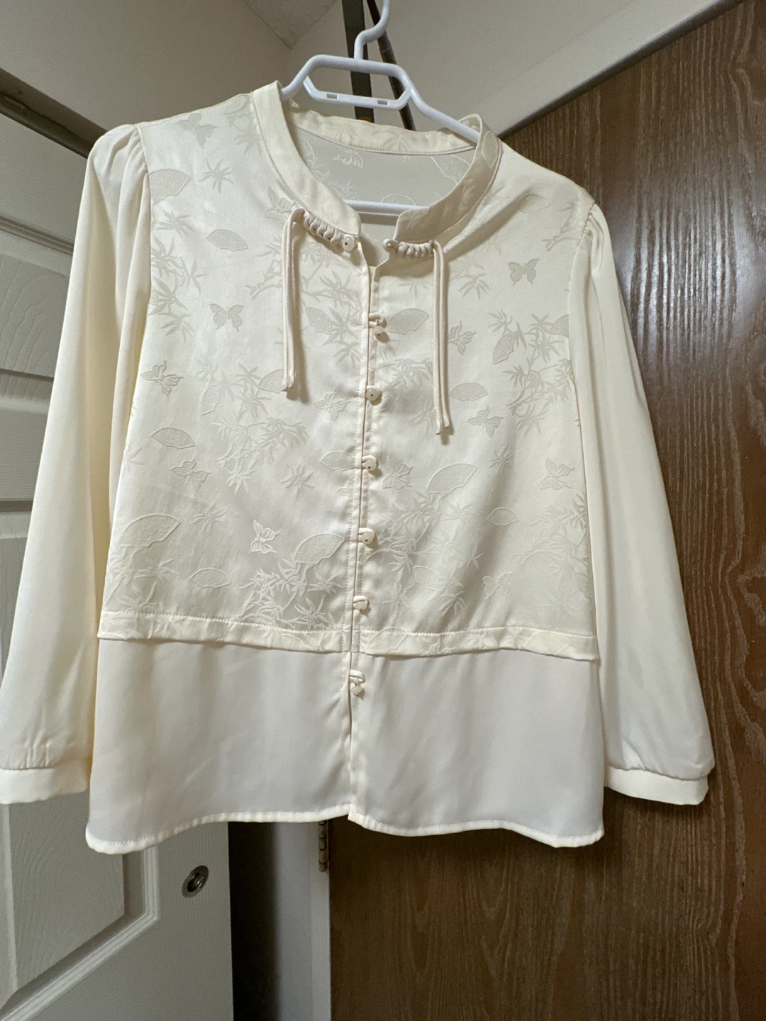 Cream Textured Blouse with Butterfly and Bamboo Print - photo 2
