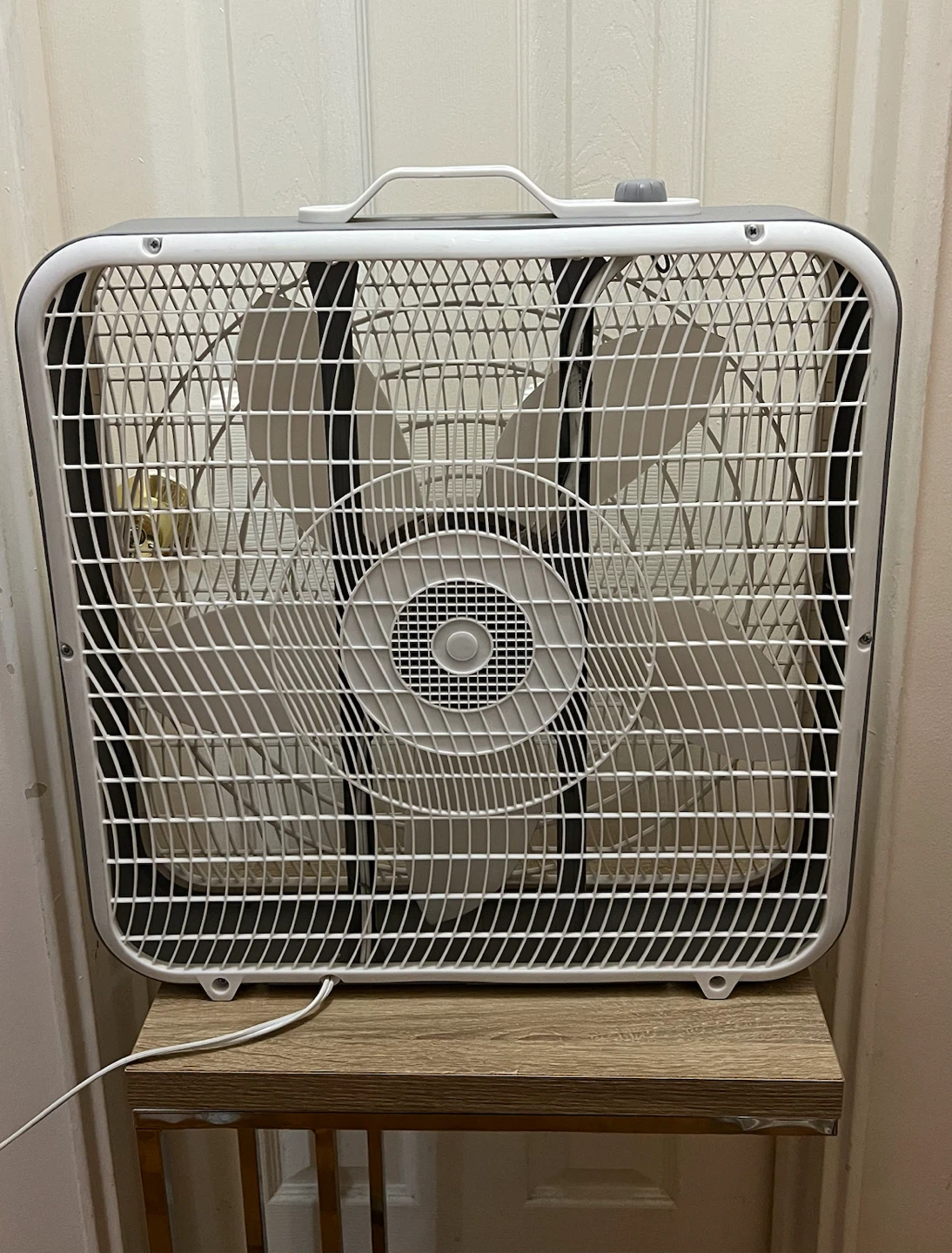 Comfort Zone 3-Speed 20” High Performance Box Fan - photo 4