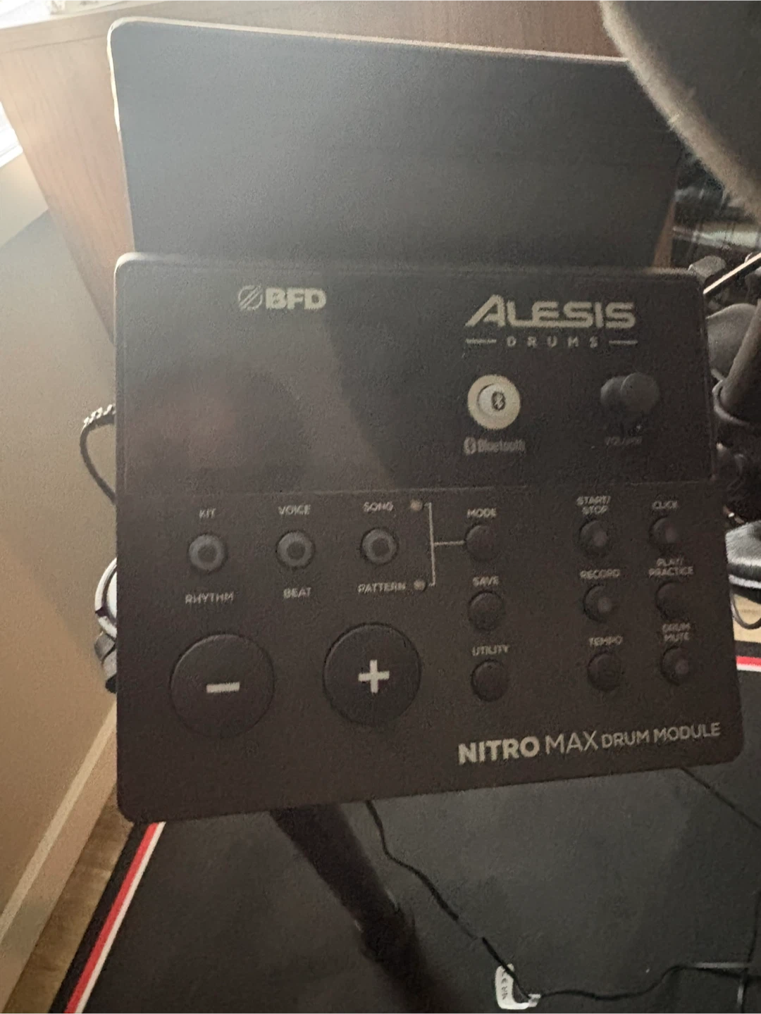 Alesis Nitro Max Electronic Drum Kit - photo 2