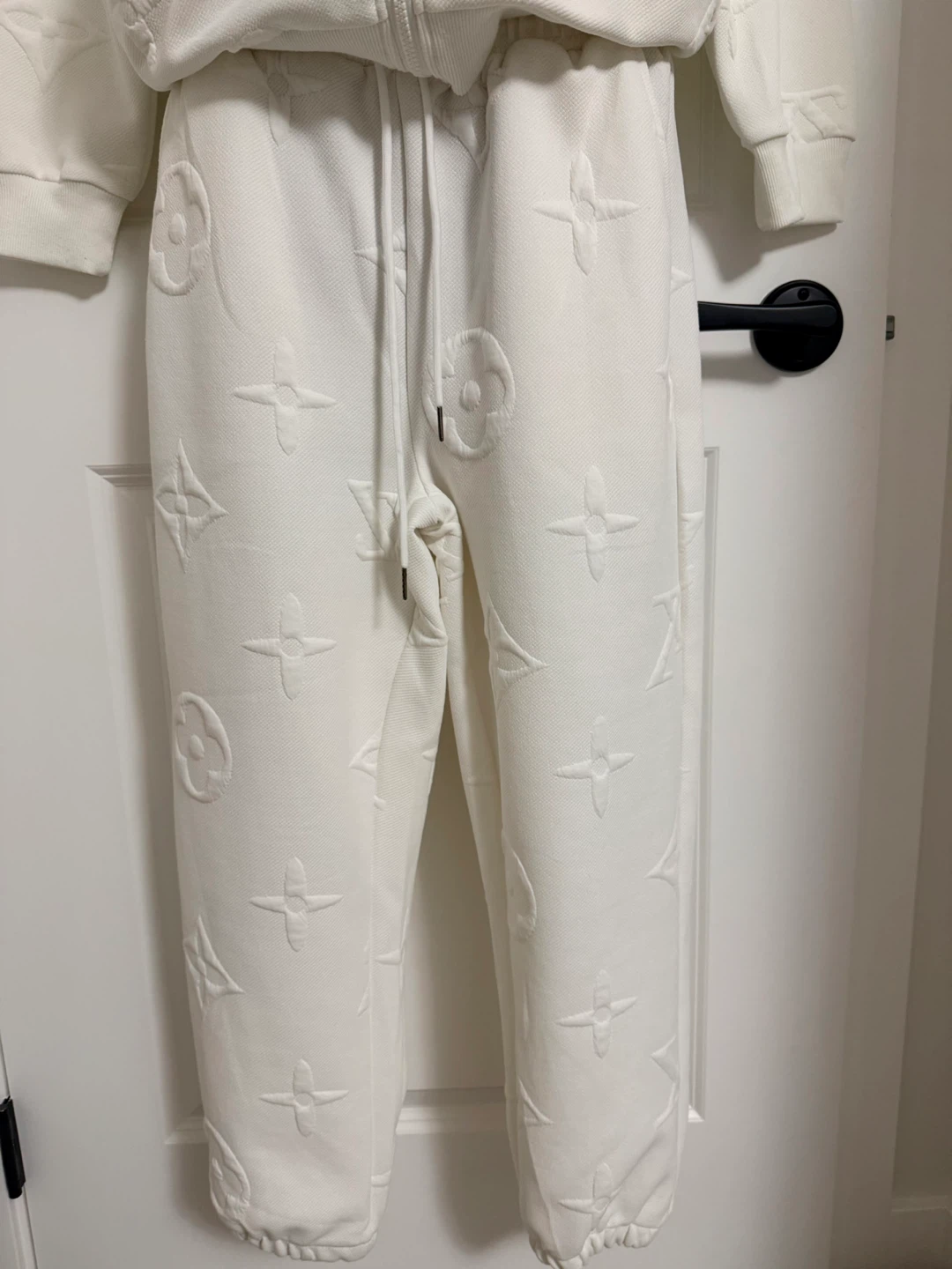 Louis Vuitton Monogram Tracksuit Set White Size M - photo 4