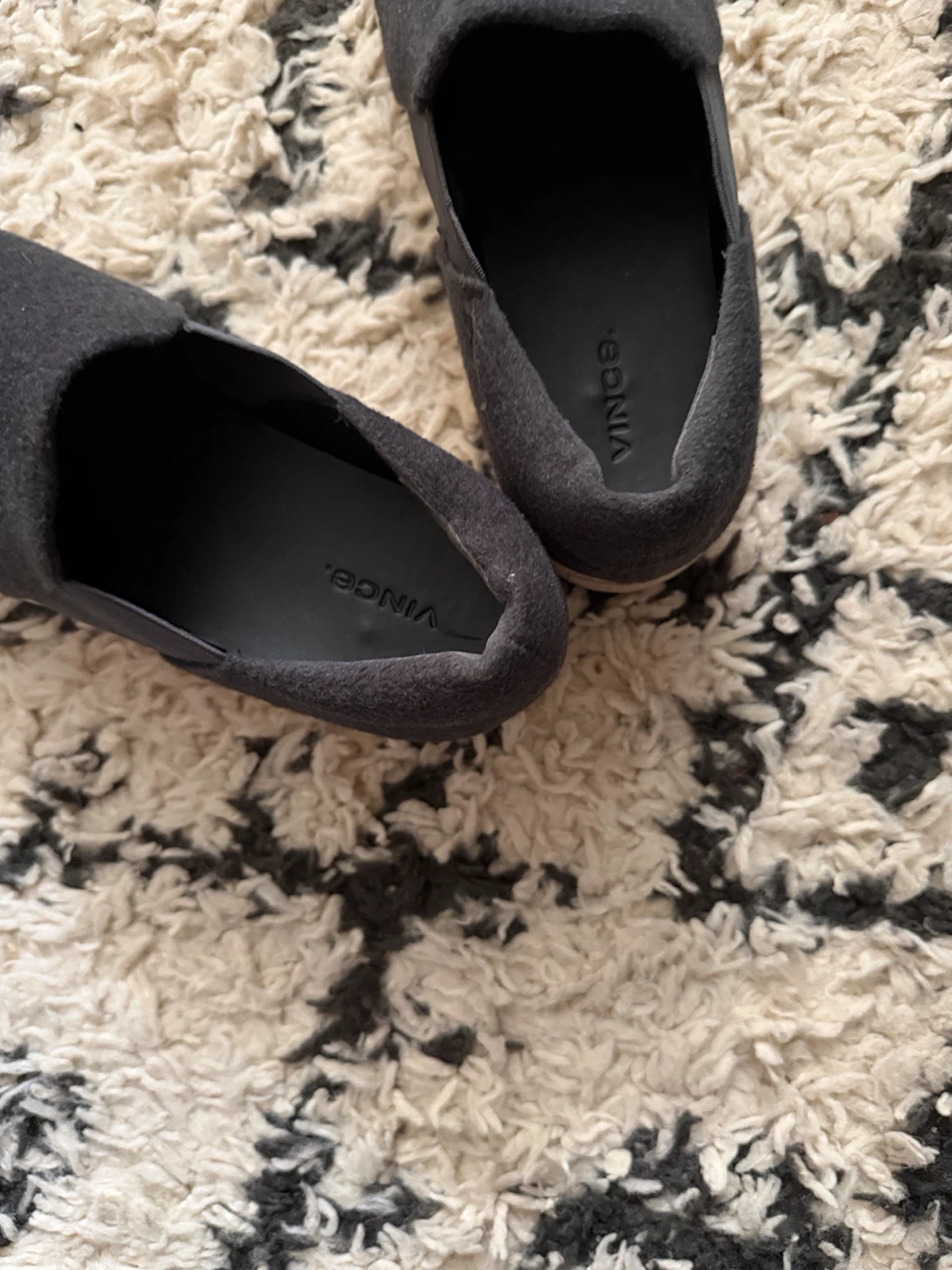 Vince Black Suede Slip-On Sneakers US 9 / EUR 39 - photo 3