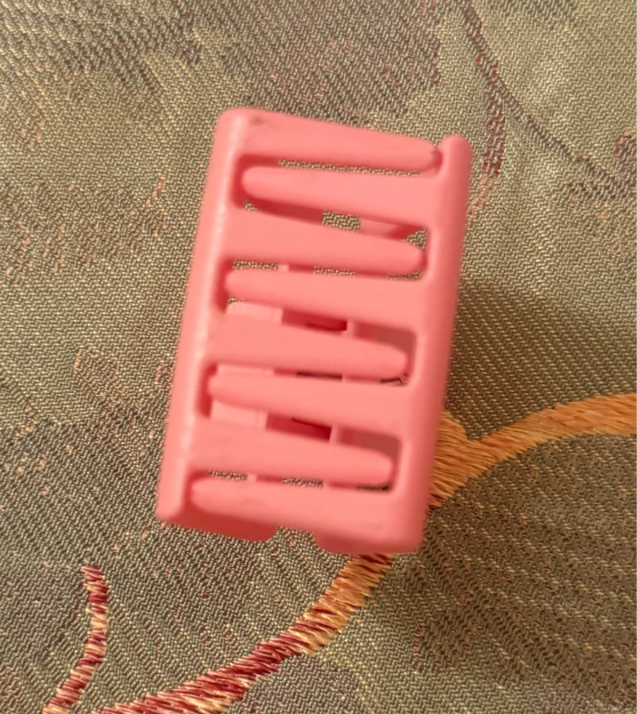Pink KVD Claw Clip - photo 2