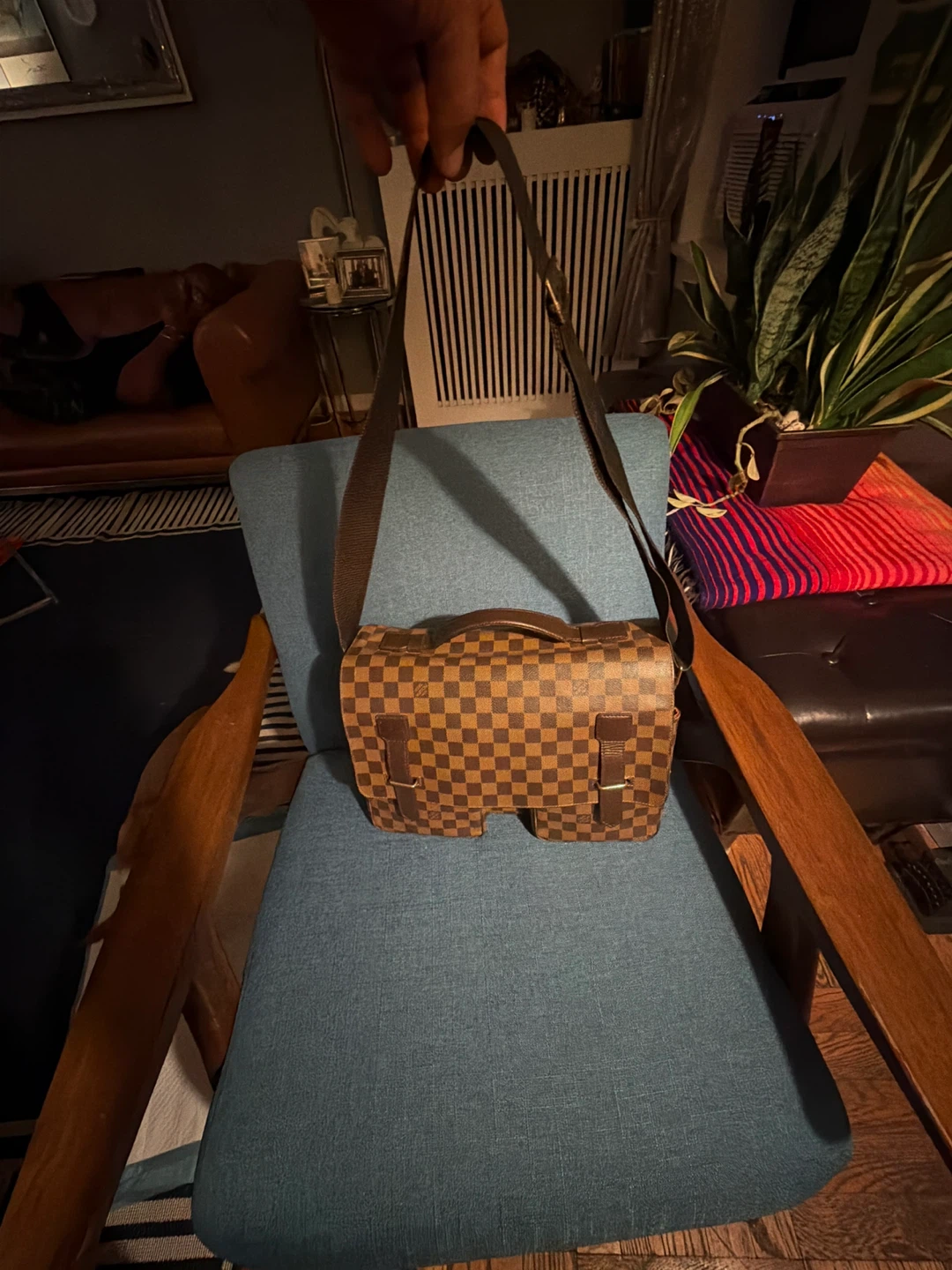 Louis Vuitton Damier Ebene Messenger Bag - photo 3
