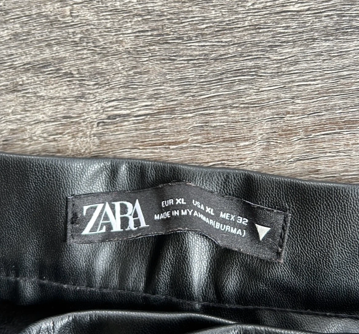 ZARA Faux Leather Pants Black - photo 4
