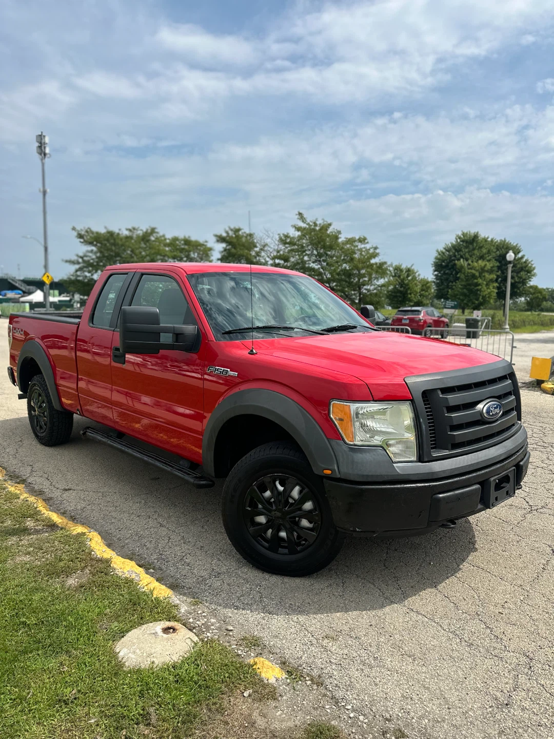 2011 Ford F150 XL - photo 2