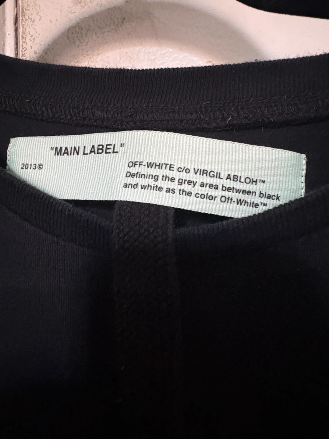 Off-White Oval Logo T-Shirt size small - photo 5
