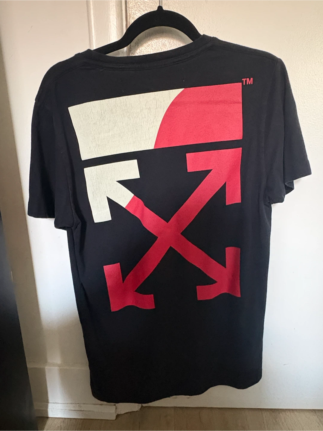 Off-White Oval Logo T-Shirt size small - photo 2