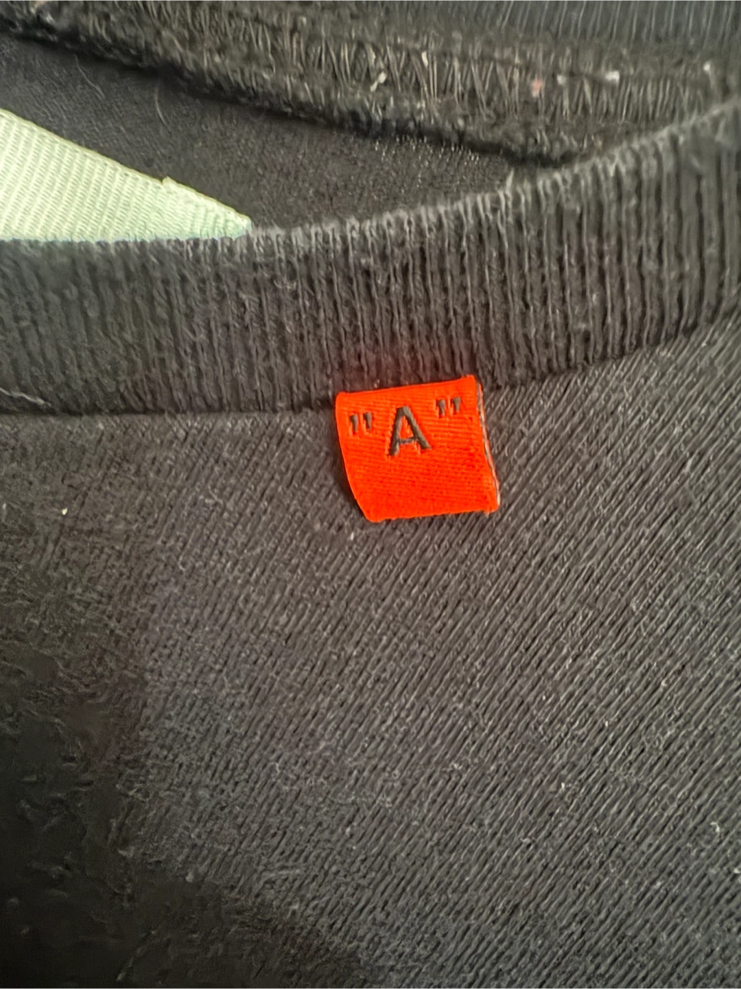 Off-White Oval Logo T-Shirt size small - photo 3