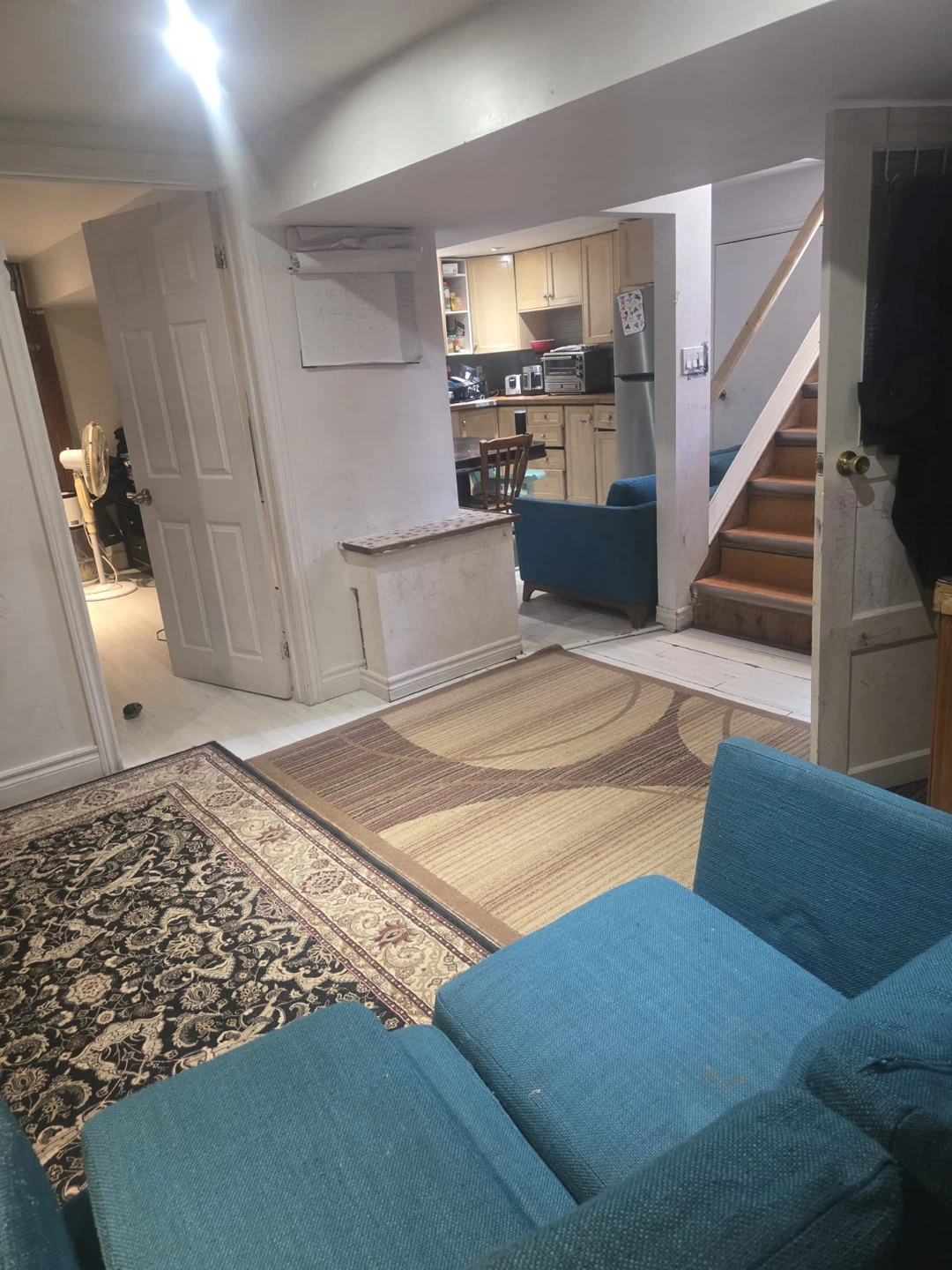 1 Bedroom and 1 Bathroom for rent - photo 2