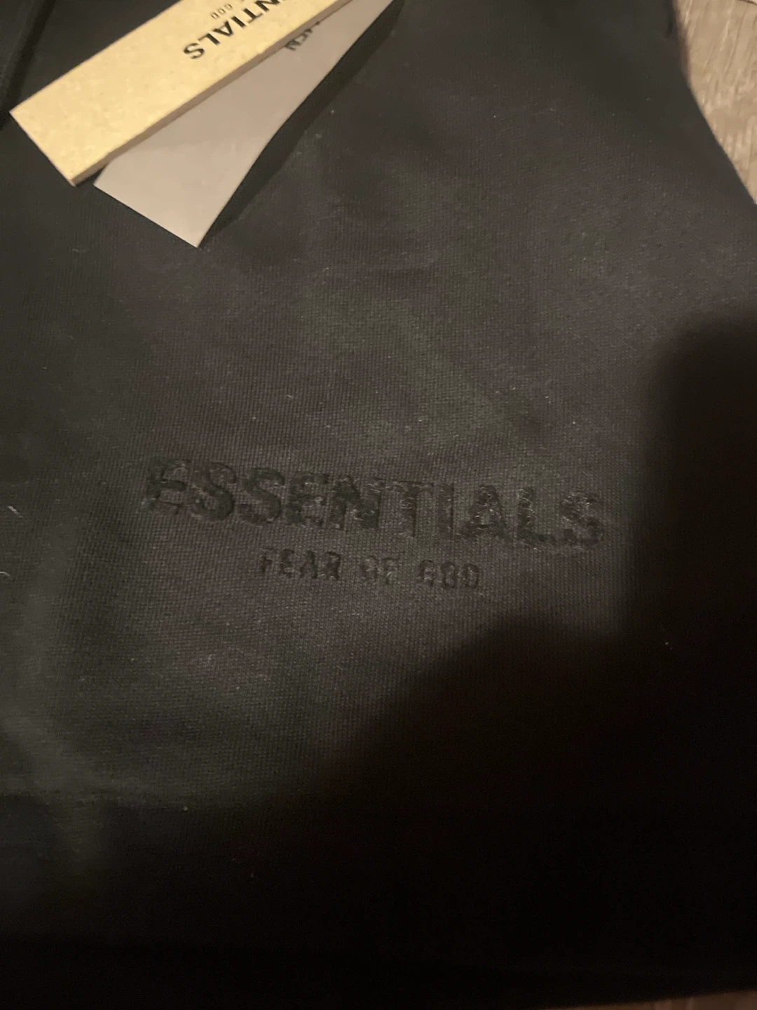 ESSENTIALS Fear of God Black Shorts - photo 3