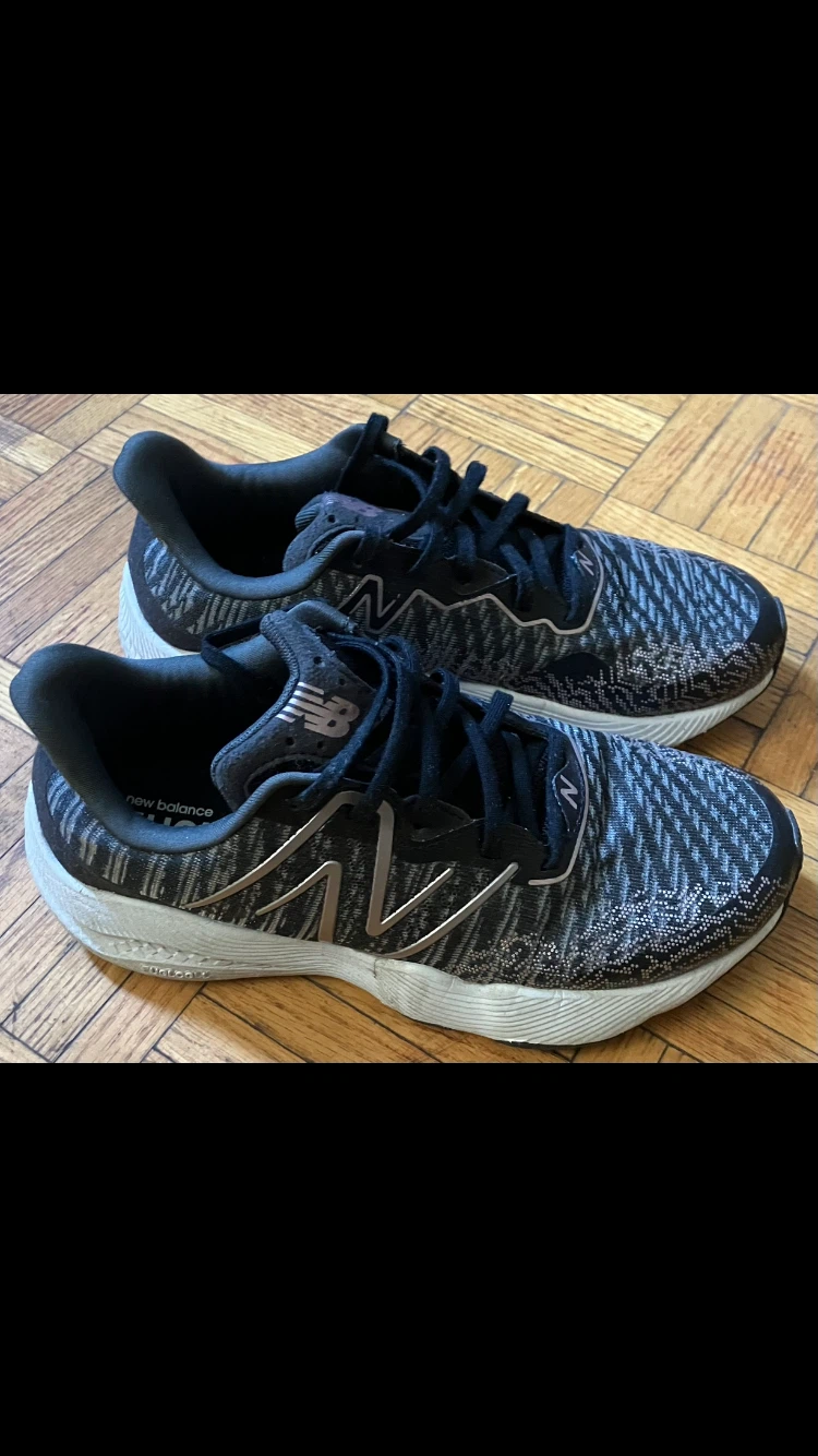 New Balance Women’s FuelCell Shift TR v2 Shoes Size 8D Wide👟🖤🩶🤍 - photo 2
