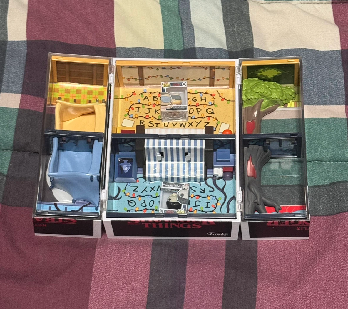 Funko Pop Stranger Things Byers House Display - photo 2
