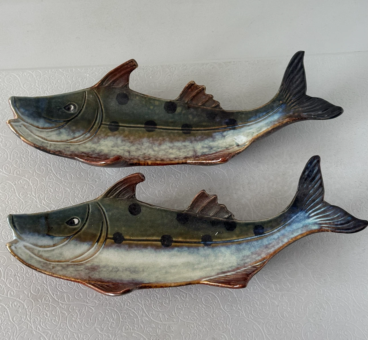 Set of 2 Ceramic Fish Shaped Serving Dishes - photo 3