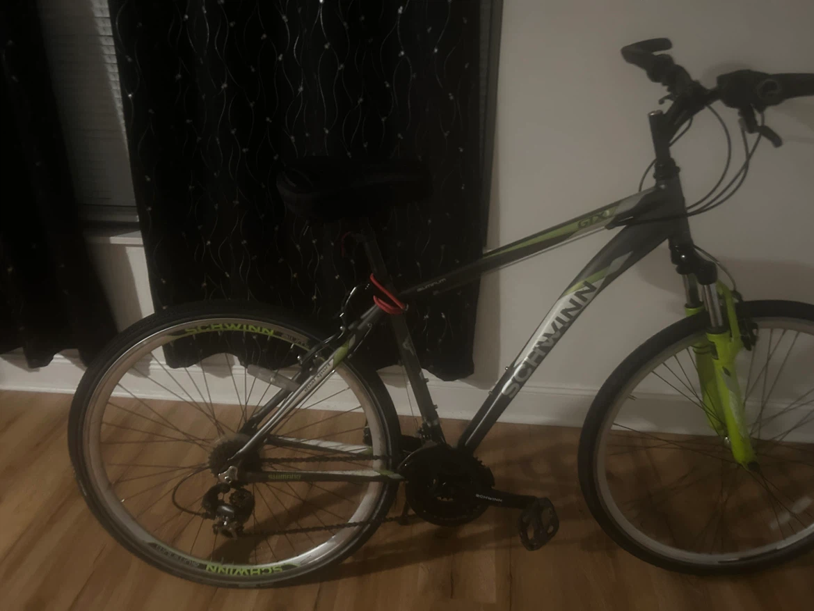 Schwinn GTX Mountain Bike - photo 2