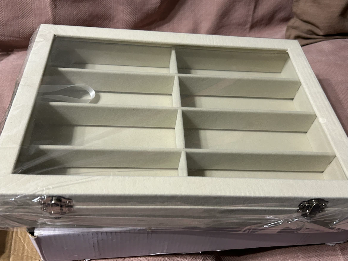 New-Beige 8 slot sunglasses storage case - photo 4