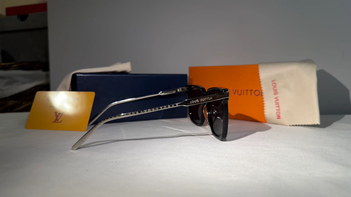 Louis Vuitton Sunglasses - photo 3