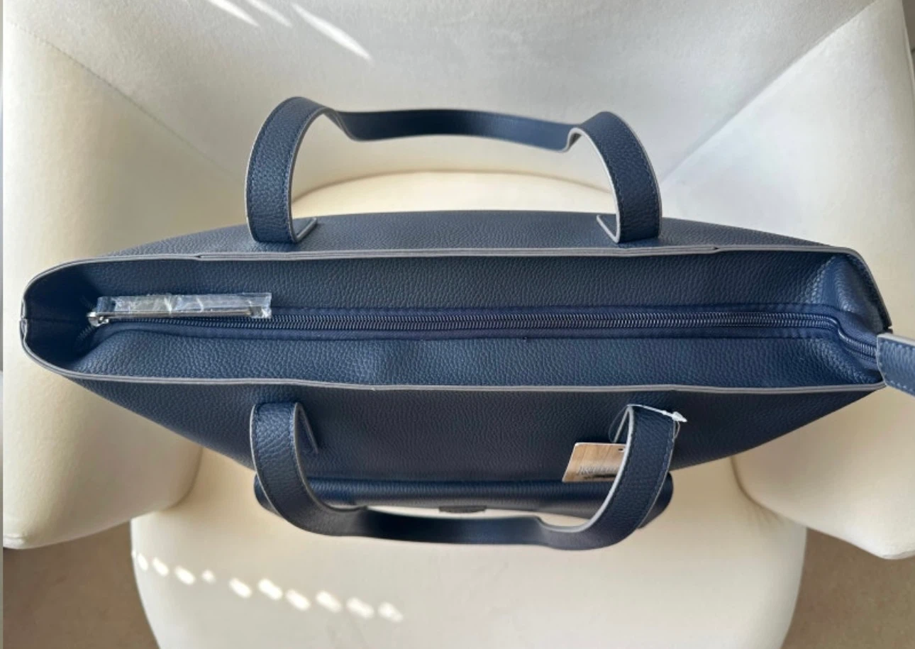 NEW! Roots Leather Tote Bag - photo 3