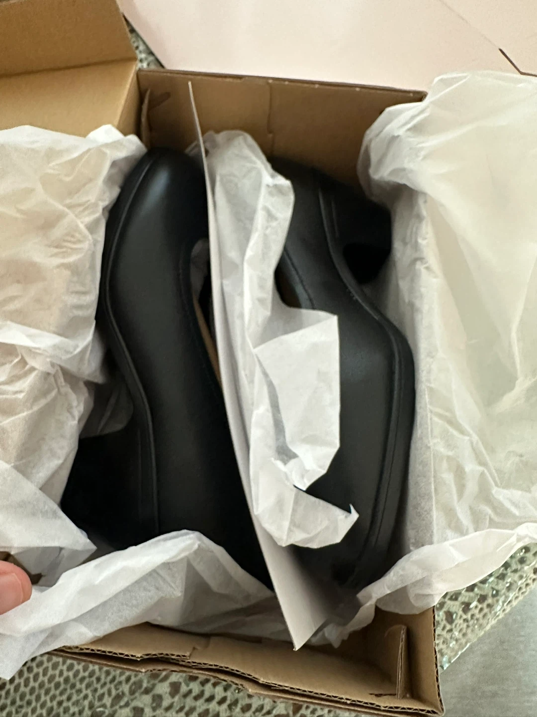 Clarks Emily2 Ruby Black Leather Pump Size 7 Wide - photo 3