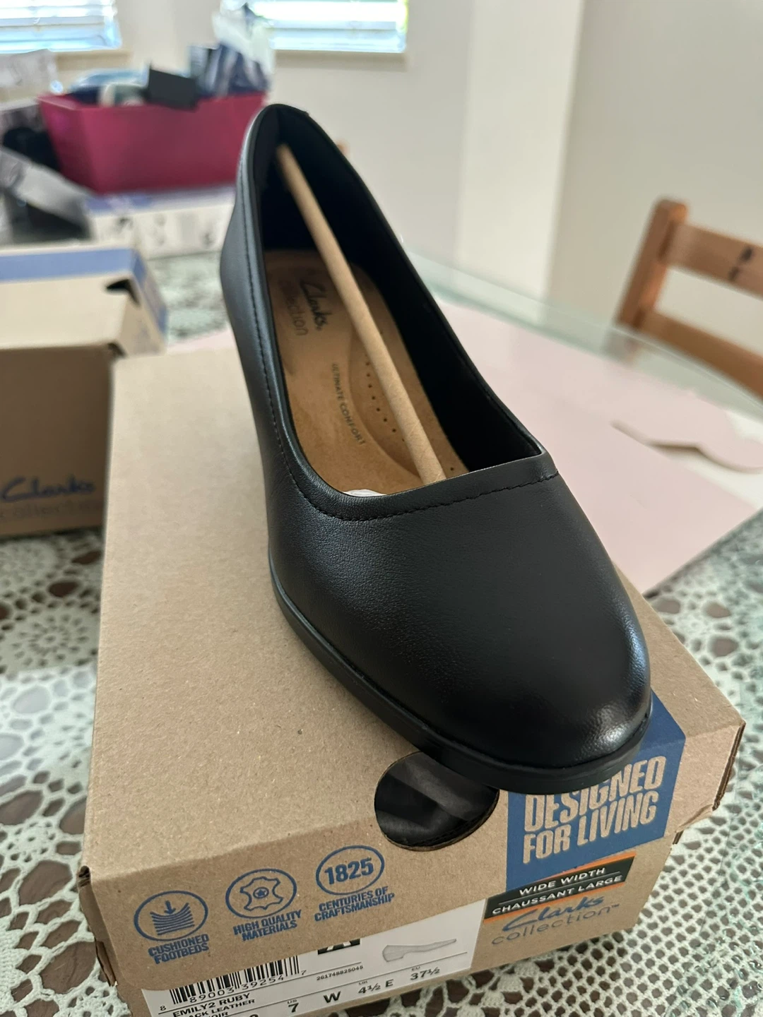 Clarks Emily2 Ruby Black Leather Pump Size 7 Wide - photo 4
