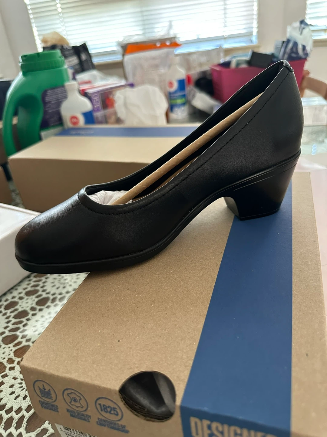 Clarks Emily2 Ruby Black Leather Pump Size 7 Wide - photo 5