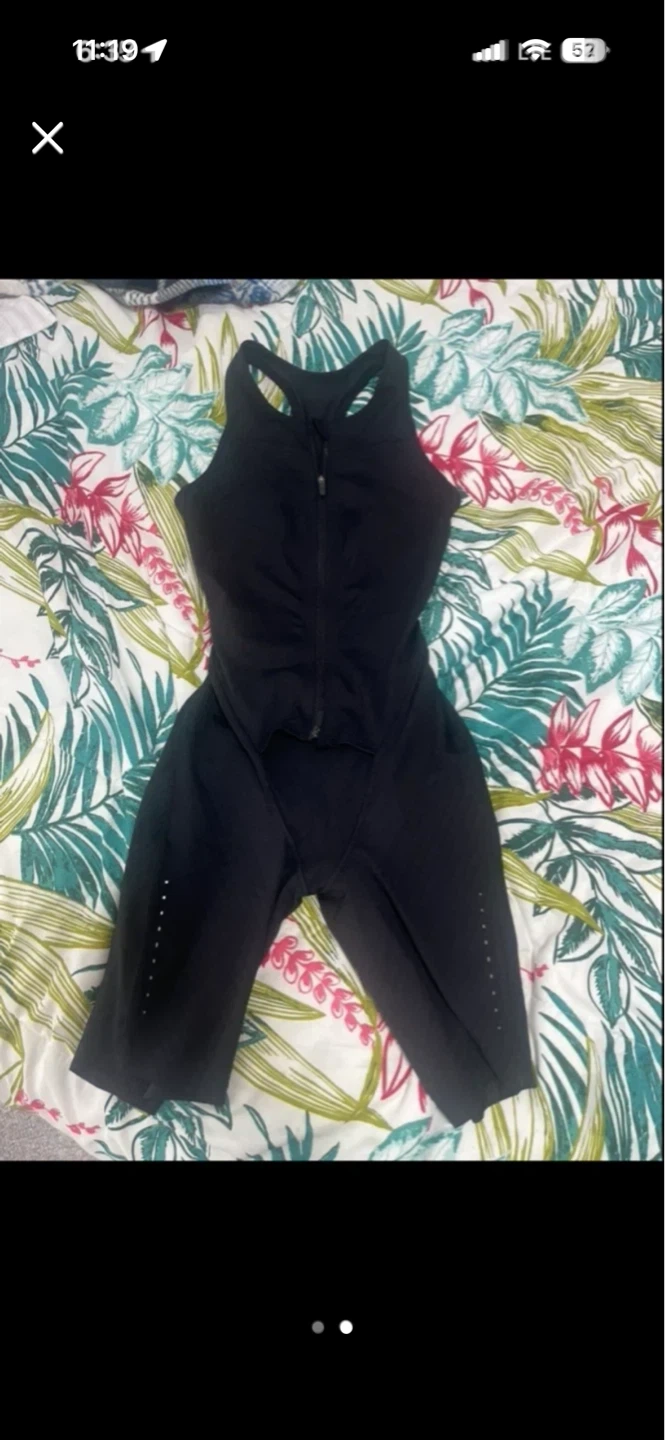 Lululemon Black Full Zip Bodysuit - photo 2