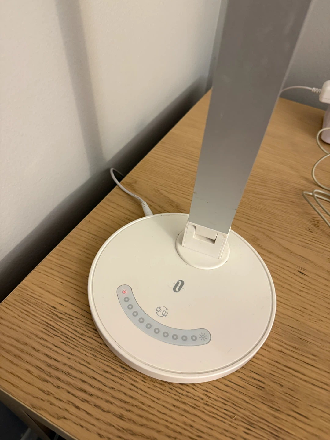 White LED Desk Lamp - photo 2