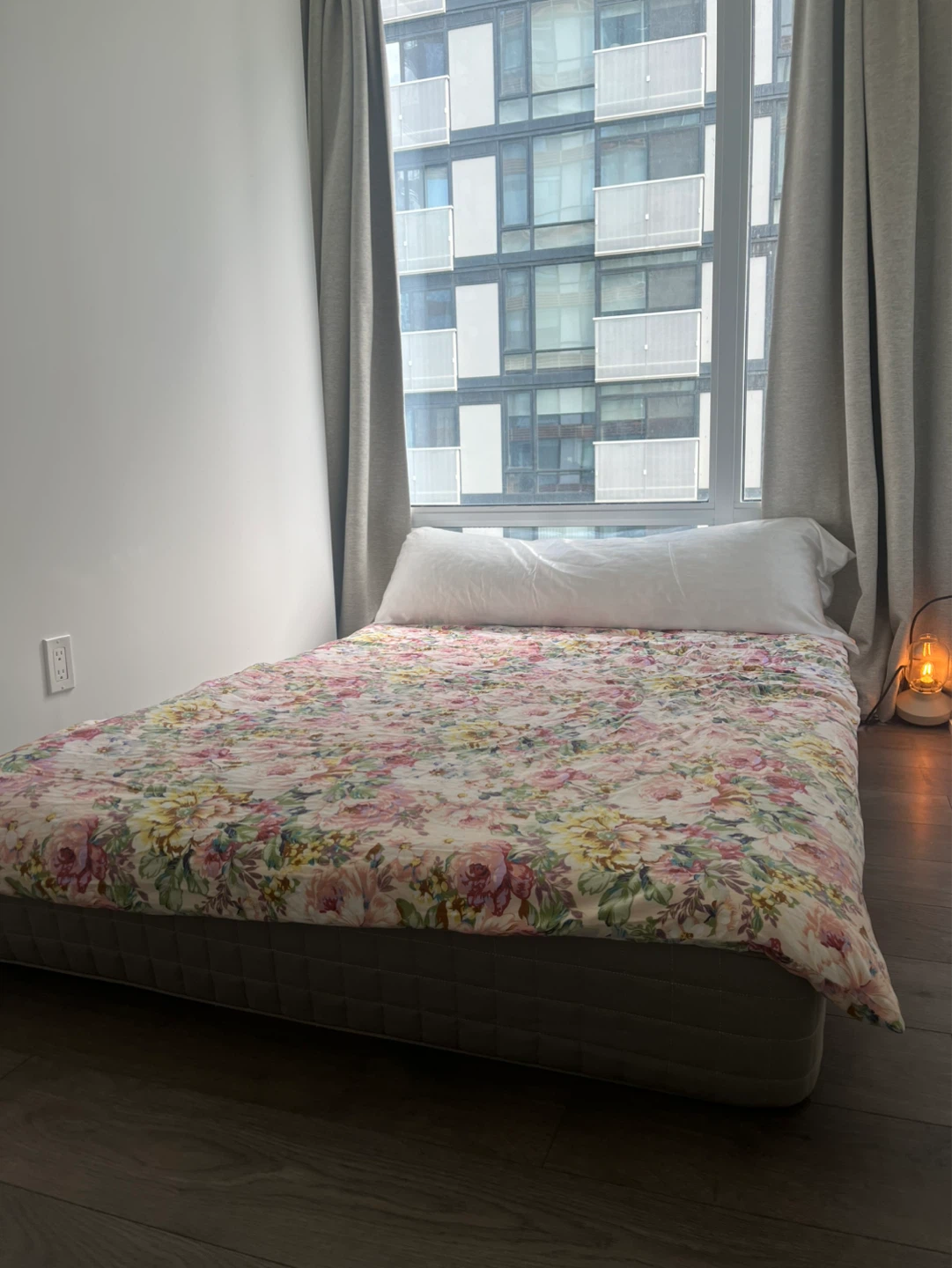 IKEA double White Mattress - photo 3