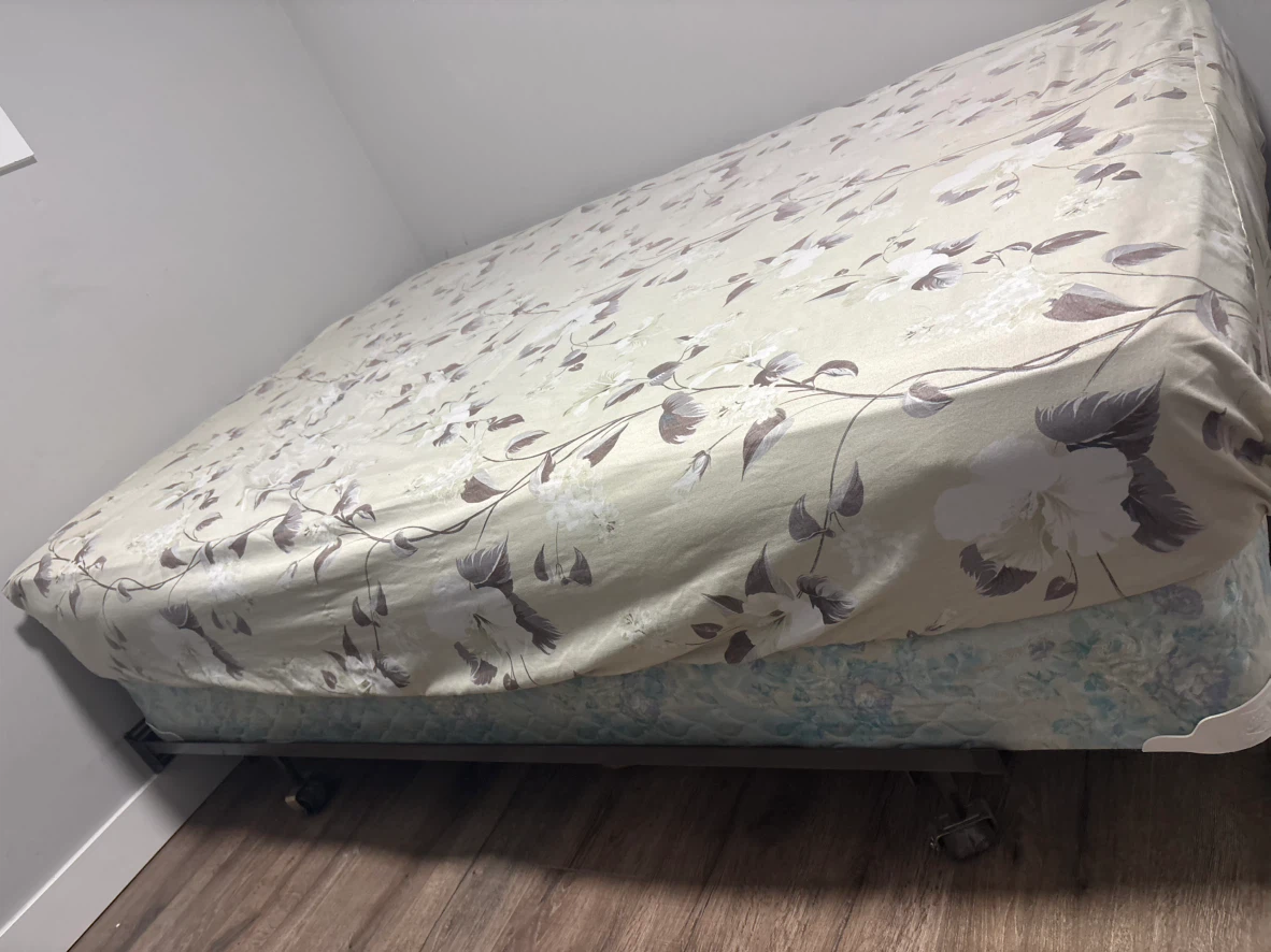 Box Spring and metal frame with wheels