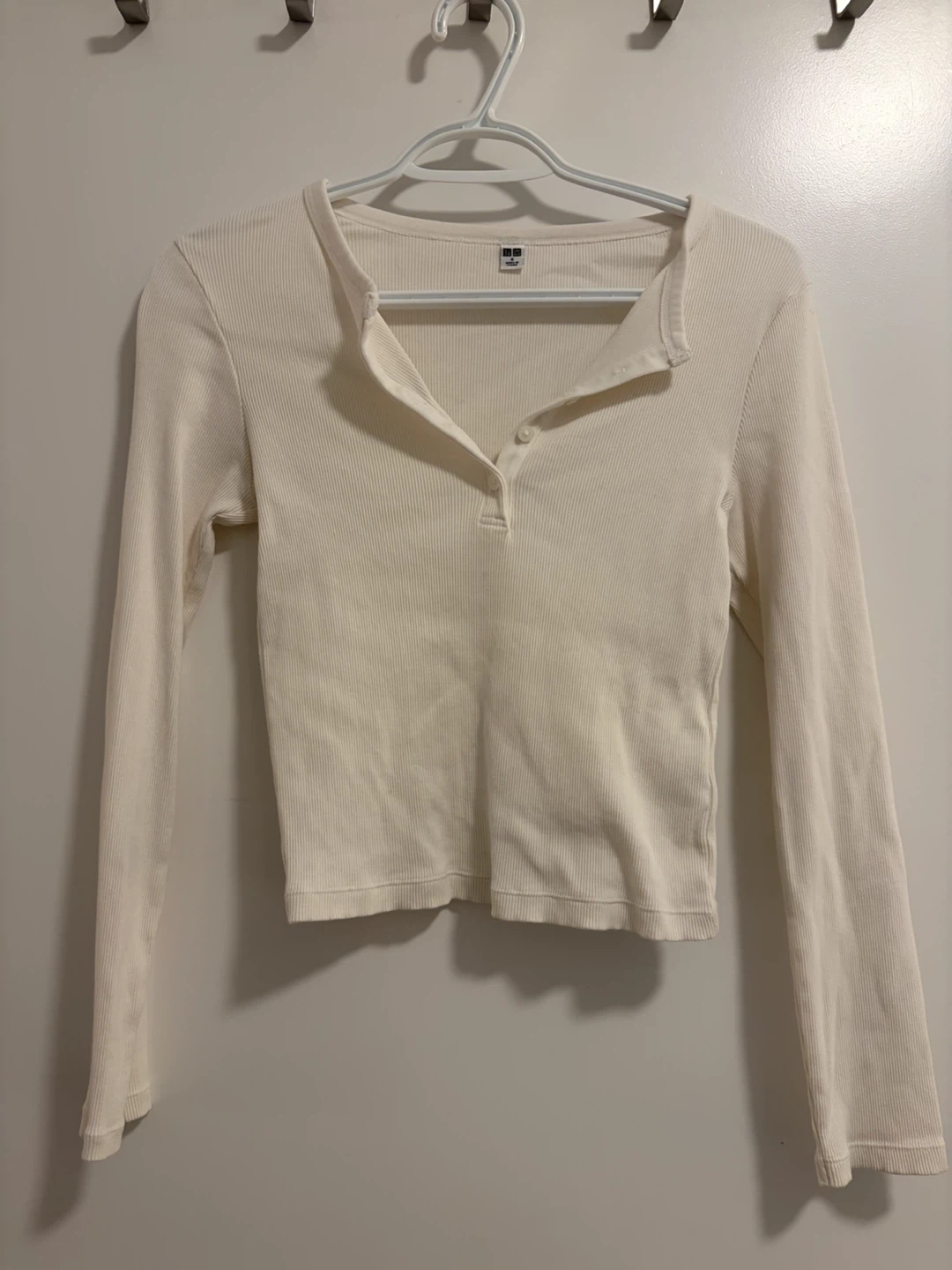 UNIQLO / Ribbed Long Sleeve Henley Top - Cream - Size S