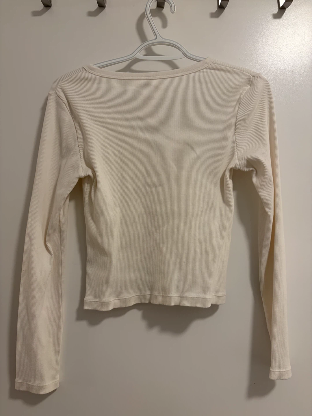 UNIQLO / Ribbed Long Sleeve Henley Top - Cream - Size S - photo 2