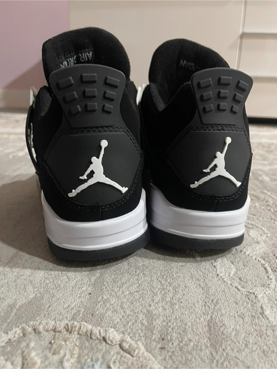 Air Jordan 4 White Thunder - photo 2