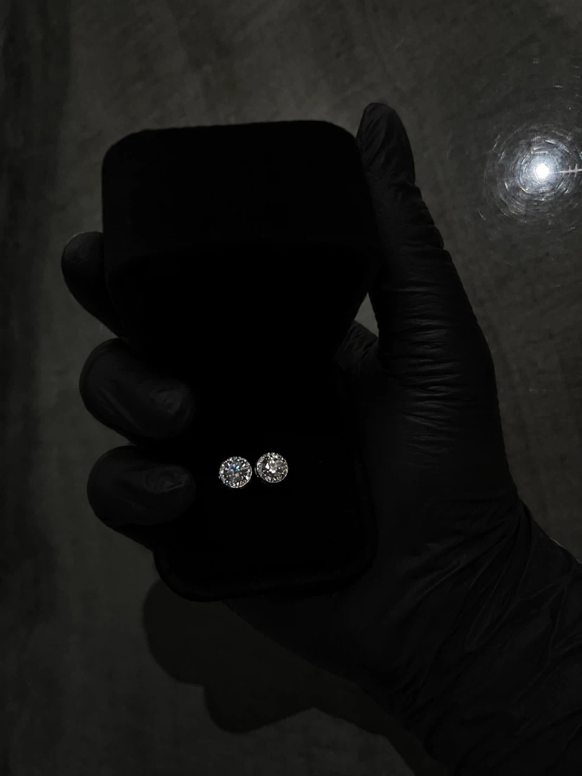 Certified VVS1 Stud Earrings -Sterling💎