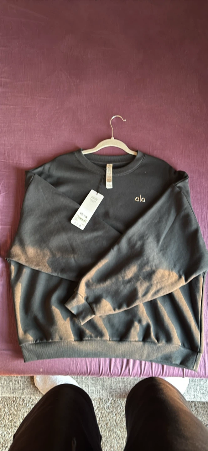 ALO Yoga Crewneck Sweatshirt - photo 3