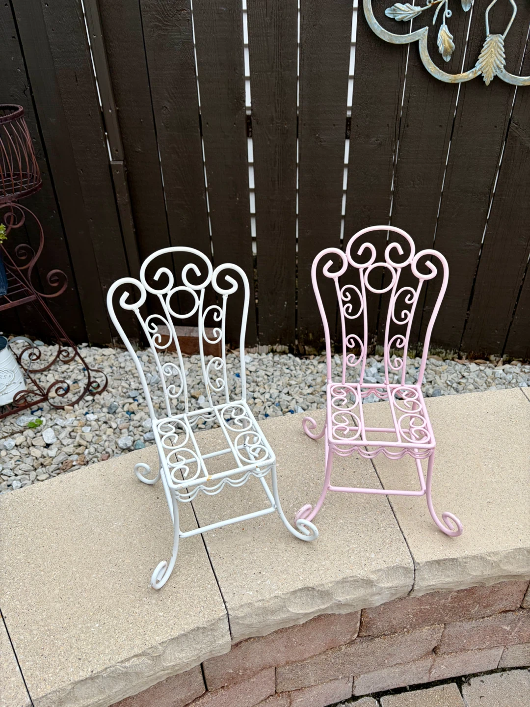 TWO SUPER CUTE  SMALL METAL CHAIRS - photo 2