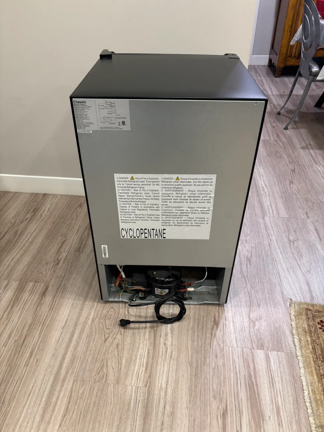 Classic Mini Fridge - Stainless Steel, 4.3 cu. ft. - photo 3