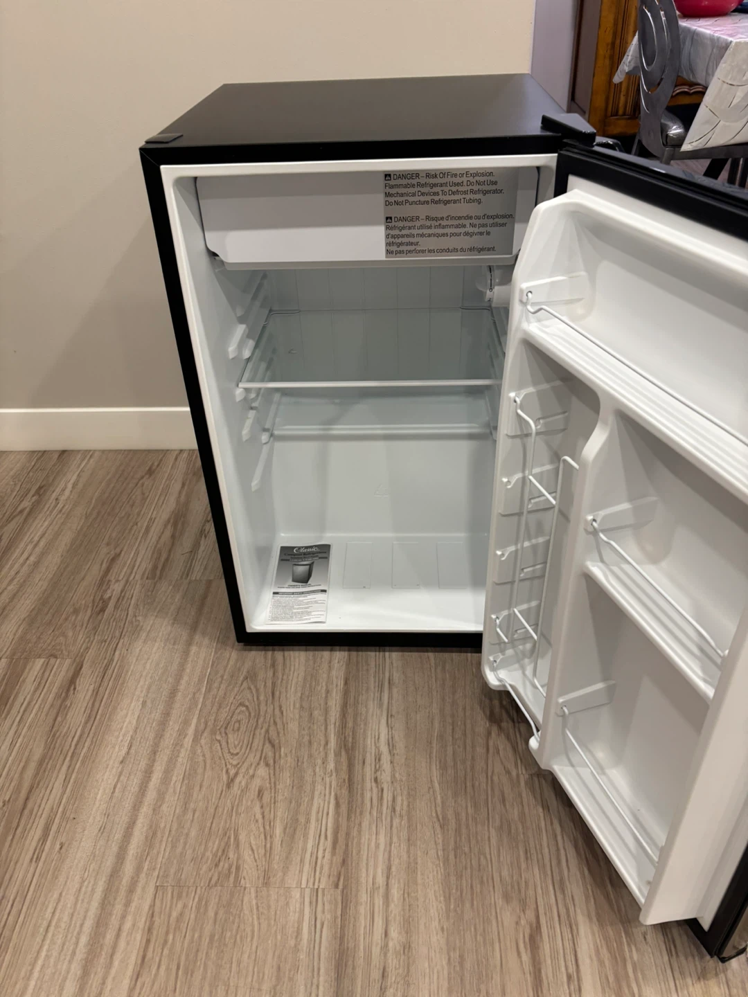 Classic Mini Fridge - Stainless Steel, 4.3 cu. ft. - photo 4