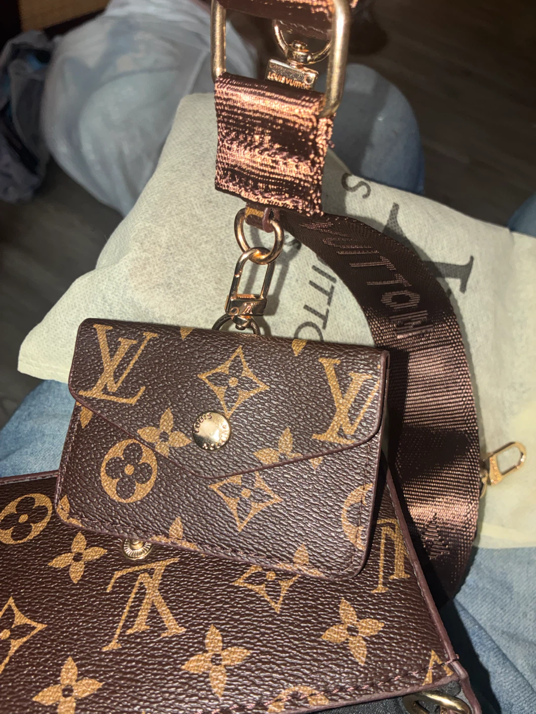 Louis Vuitton Monogram Card Holder