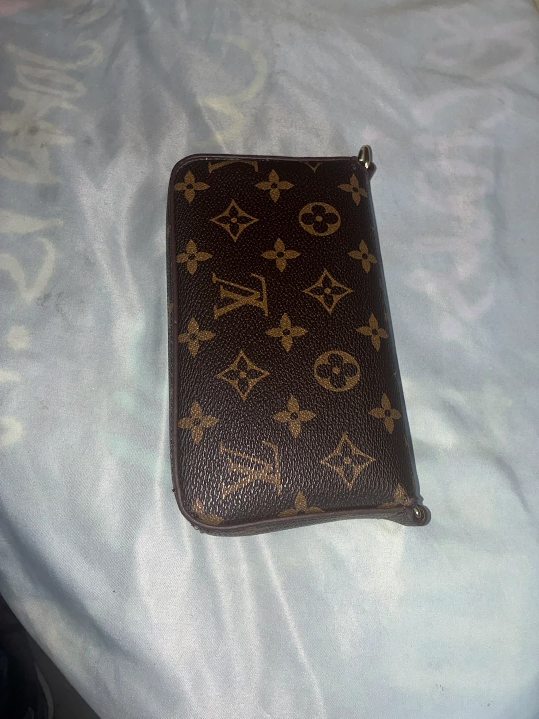 Louis Vuitton Monogram Card Holder - photo 5