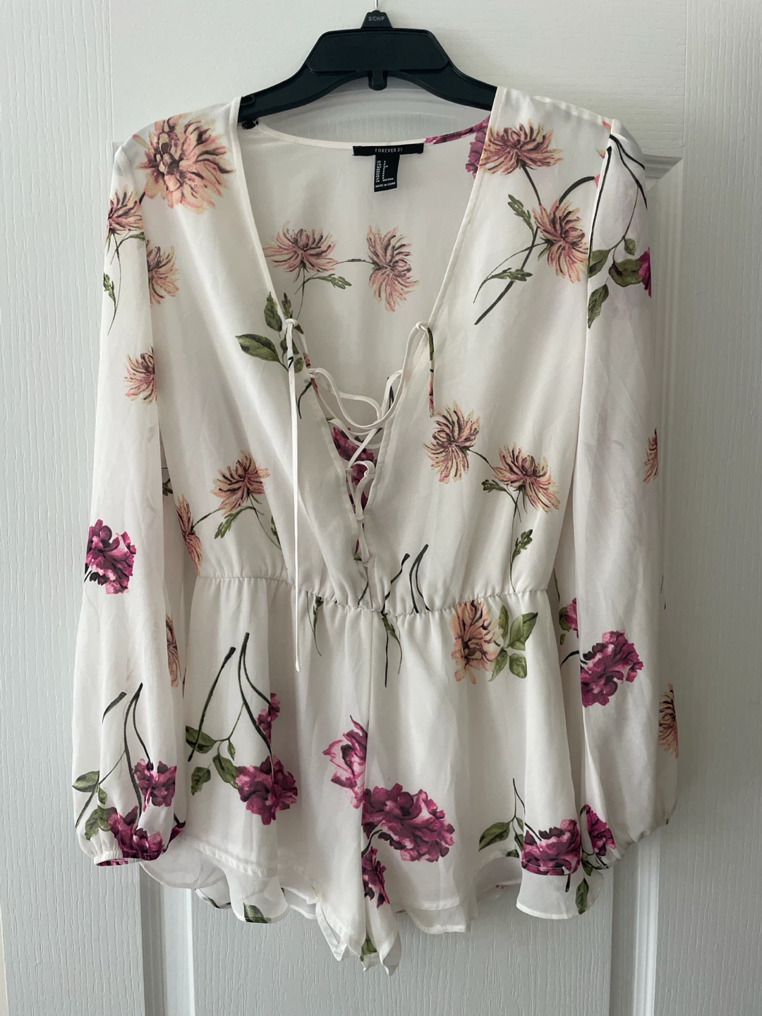 Forever 21 floral long sleeve romper size Small