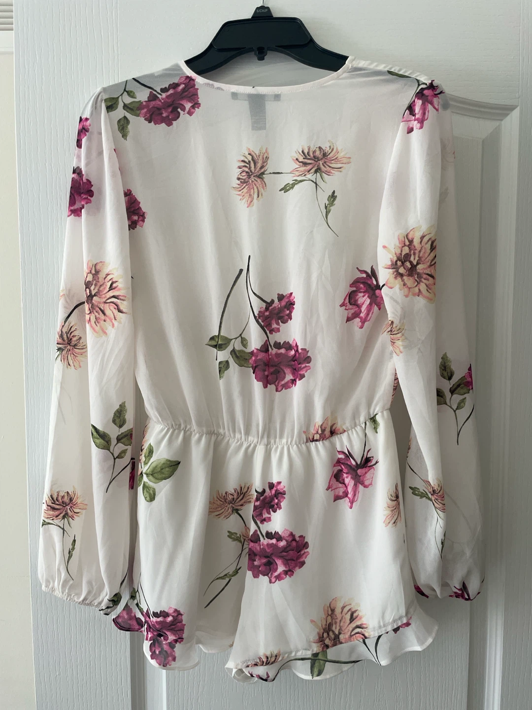 Forever 21 floral long sleeve romper size Small - photo 2
