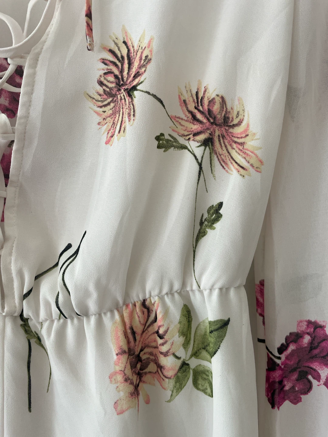 Forever 21 floral long sleeve romper size Small - photo 4