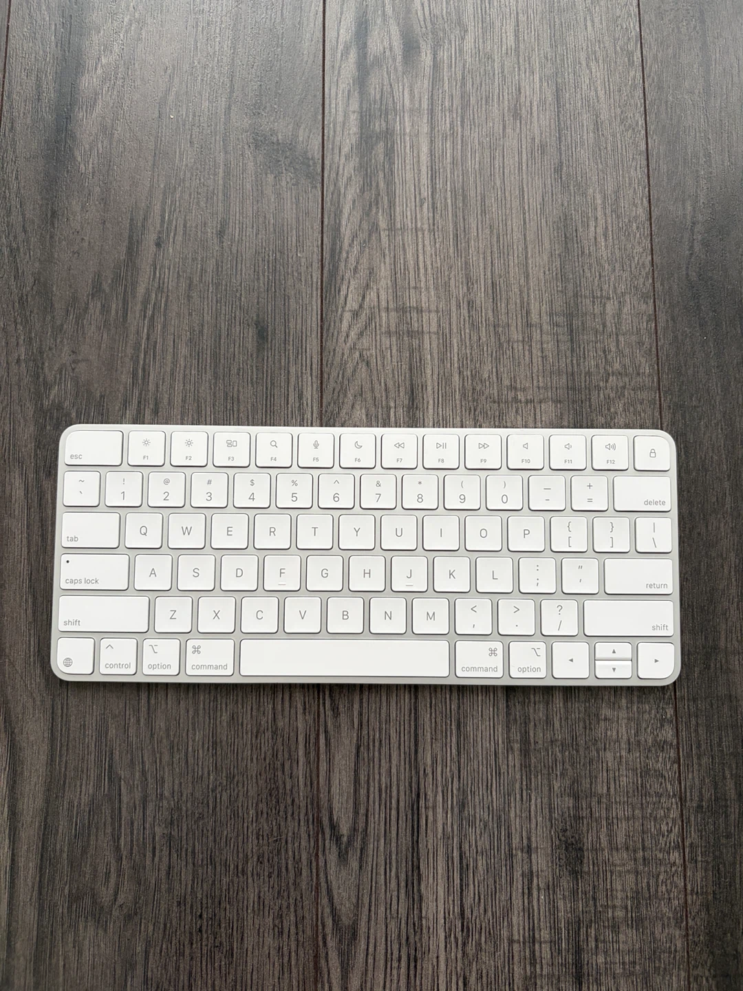 [Cash only] Apple Magic Keyboard White