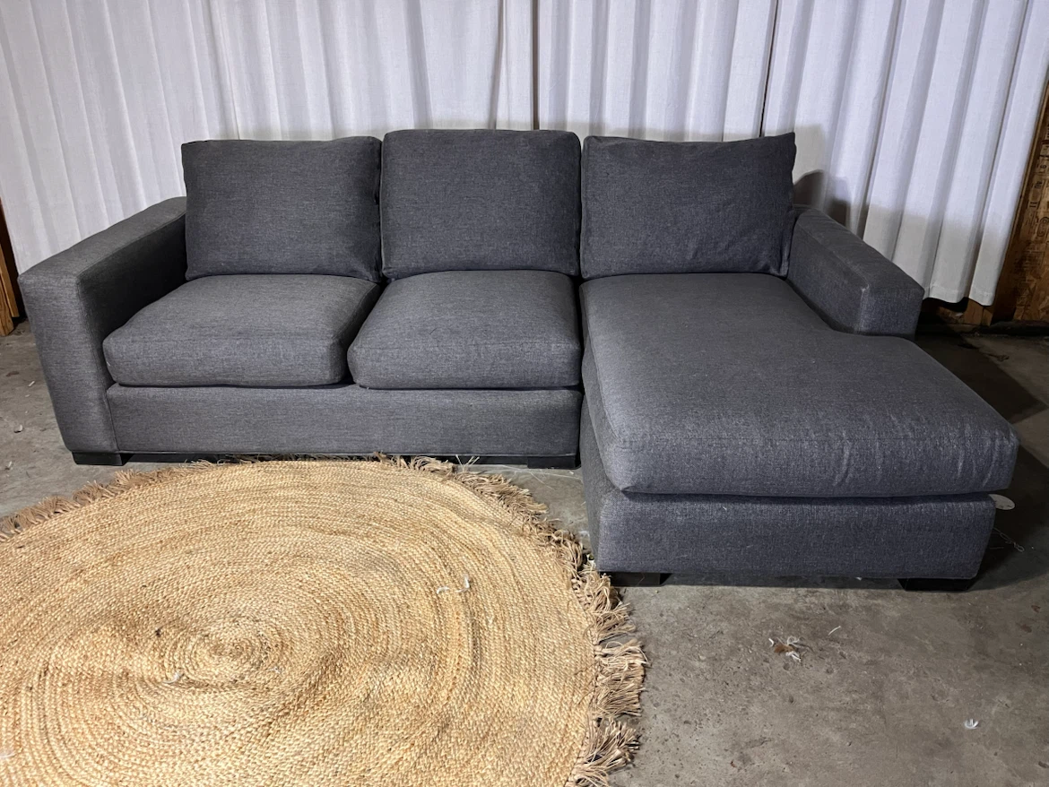 🚚FREE DELIVERY - Room & Board Gray Sectional