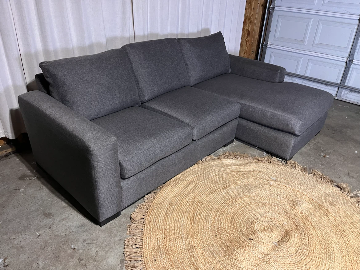 🚚FREE DELIVERY - Room & Board Gray Sectional - photo 2